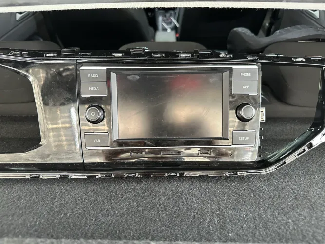 CENTRAL MULTIMÍDIA VW MIB2 STD+ MQB ORIGIN