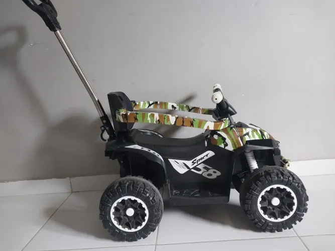 Quadriciculo Militar infantil da marca Unitoys.