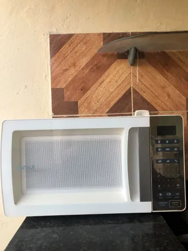 Microondas Consul 25 litros semi novo