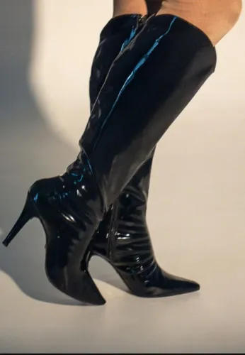 Bota feminina texana preta verniz 41