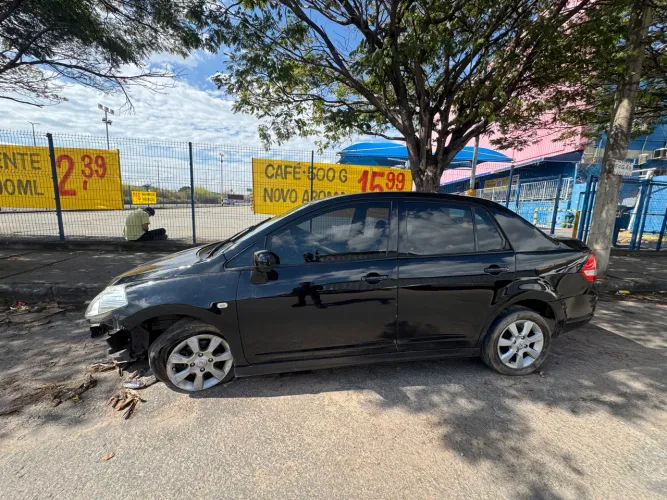 Nissan Tiida Sedan 1.8 16V Flex Fuel 4P 2013