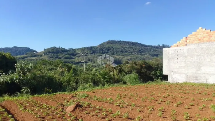 Terreno com 15 metros de frente