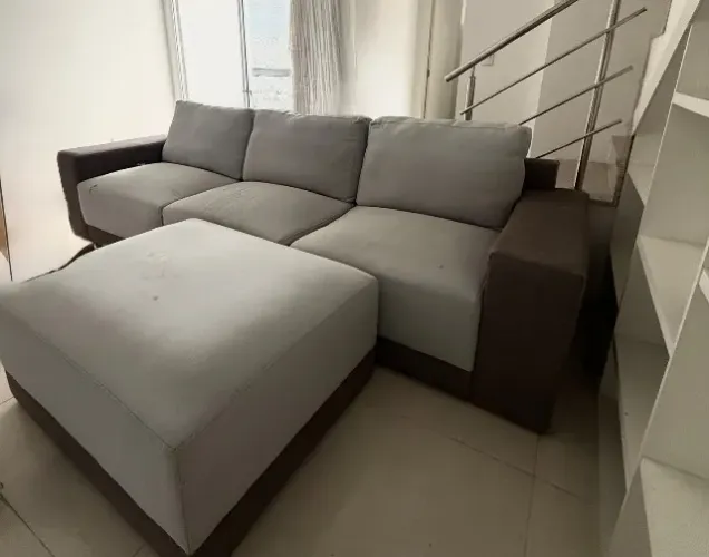 Sofá para sala e puff