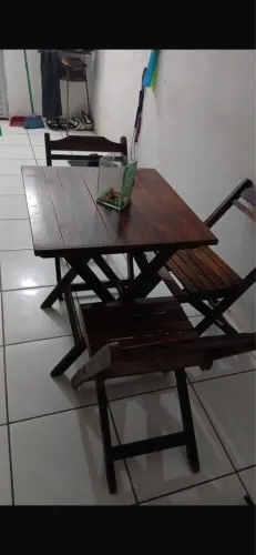 Mesa com 3 cadeiras já no menor preço ok