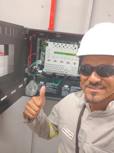 Serviços, Instalações e Manutenções Eletricas