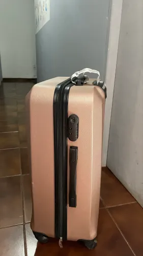 Mala Média para viagem