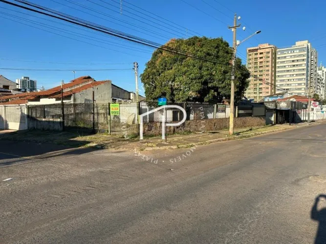 Aluga-se Lote de Esquina para comércio ou residência em Taguatinga Norte/DF
