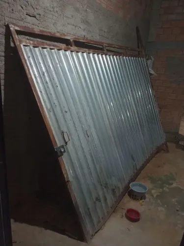 Portao galvanizado 3.25 por 2.25 vl: 800,00