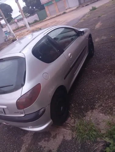 Peugeot 206 Presence 1.4/ 1.4 Flex 8V 3P 2006