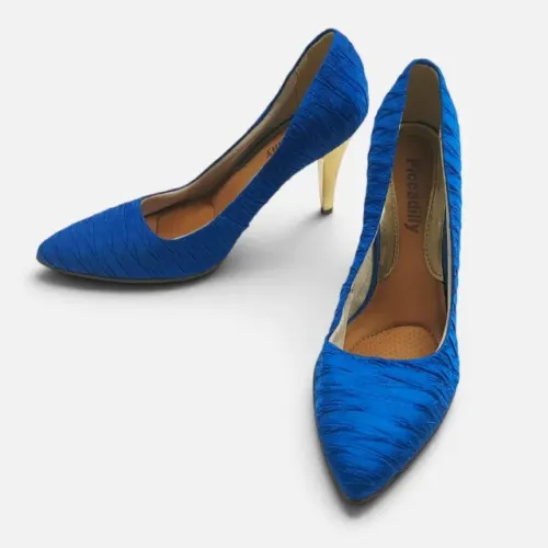 Sandália Feminina Azul Salto Alto Dourado Azul Texturizado Scarpin Bico Fino Piccadilly
