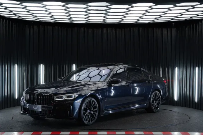 BMW 745LE M Sport Sedan 3.0 V6 Híbrido Aut. 2022