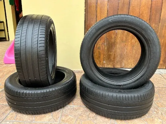 4 Pneus Michelin 215/55/R17 HR-V - Barato pra sair rápido.