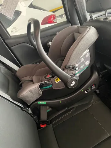 Bebê conforto Joie + Base Isofix 
