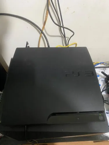 PS3 original com 2 controles