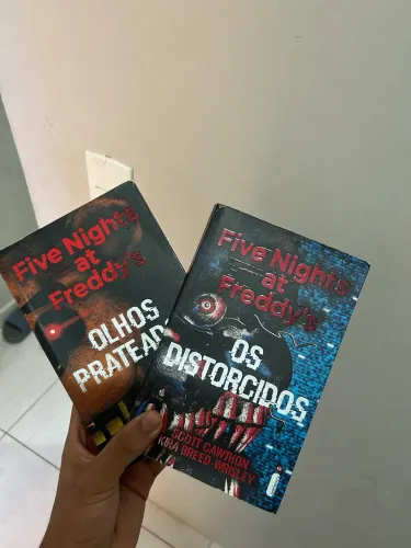 Livros de FNAF 1 e 2
