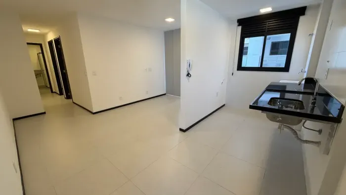 Apartamento com 2 quartos, suite, novo, lateral, lazer, 2 vgs em Barro Vermelho - Vitória