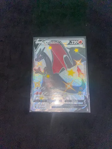 CHARIZARD V SHINY 