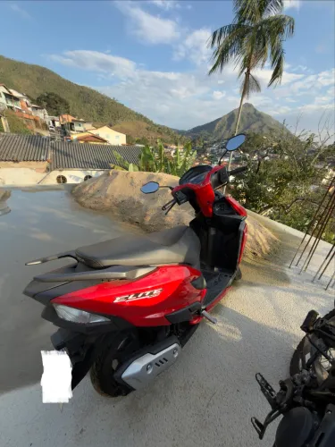 Honda Elite 125 2025 - Único Dono - Apenas 2.600 km - 40 km/L