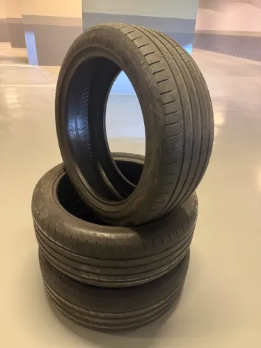 Pneu Dunlop 225/45 R19 SP Sport Maxx RT2 Run Flat (Estrela BMW) - Semi-novo