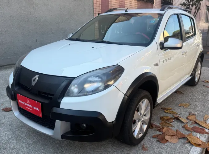 Renault Sandero Stepway Hi-flex 1.6 16V 5P Aut. 2013