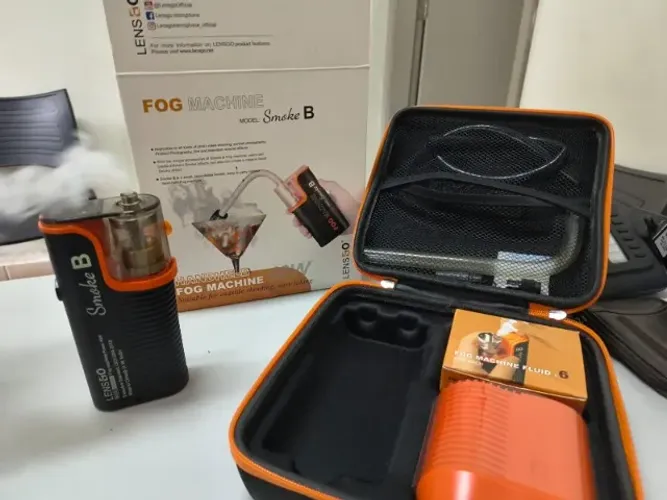 Máquina de Fumaça Portátil - Fog Machine model: smoke B - Lensgo