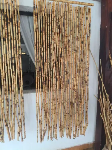 Cortinas de porta feita em bambu 