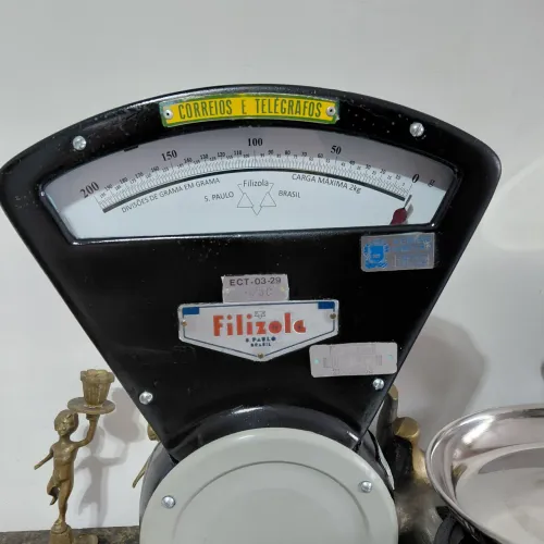 Balança filizola capacidade 2kg modelo usado nos correios, restaurada e funcionando.