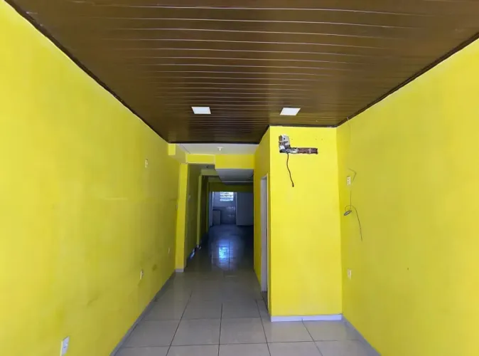 Loja para locação em Porto - contrato mínimo de 1 ano - Oportunidade!!