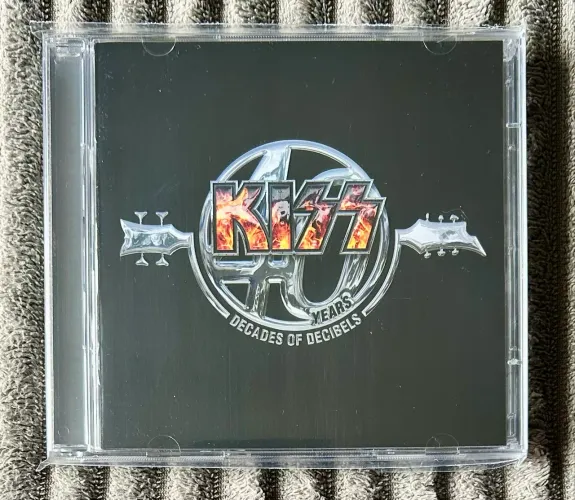 Kiss 40 Years Decades of Decibles DUPLO IMPORTADO