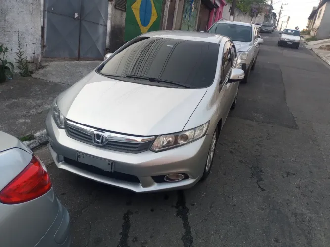 Honda Civic Sedan LXS 1.8/1.8 Flex 16V Aut. 4P 2013