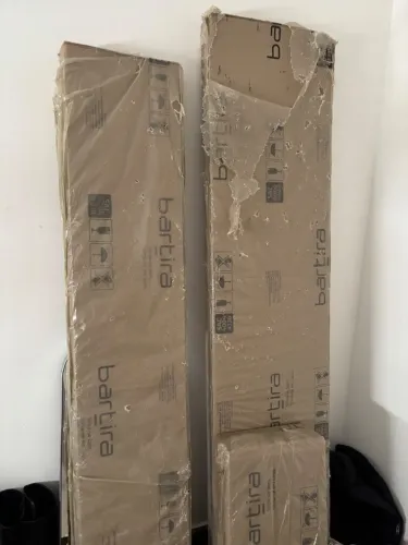Guarda roupa 8 portas branco nunca usado direto na caixa