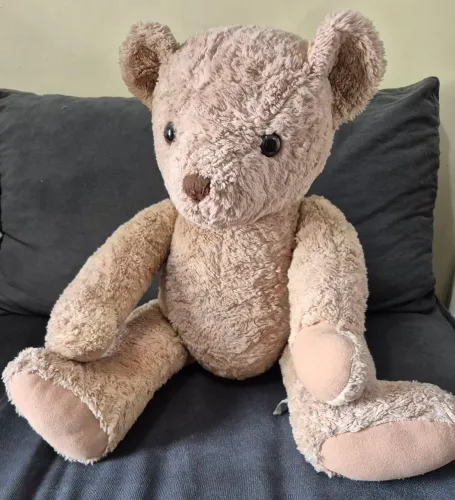 Urso vintage de pelúcia fabricado na Alemanha 