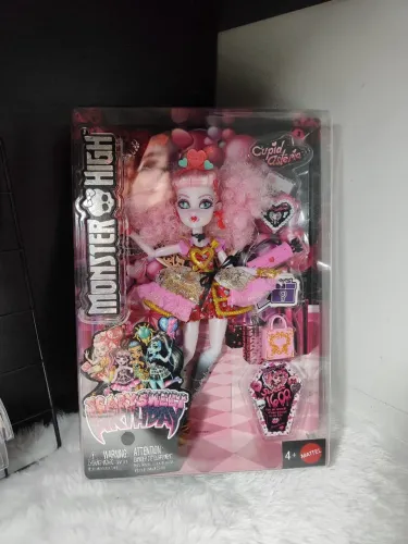 Boneca Monster High Cupid Asteria Básica Scary Sweet Birthday Lacrada