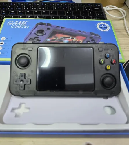 Console portátil R36H