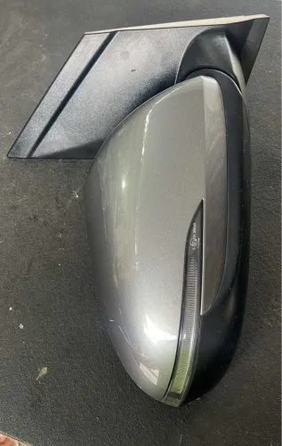 Retrovisor Hyundai hb20 2024 com seta 