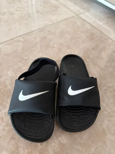 Sandália Nike