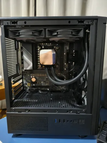 Pc gamer AMD Ryzen 7 7700x