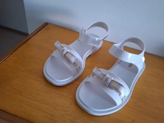 Mini Melissa tamanho 30 pouco usada