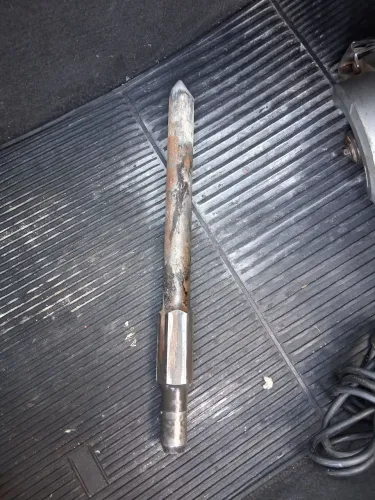 Ponteira usada pra Martelete Makita 15 kg 