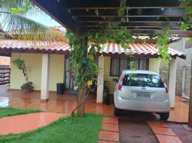 Casa de 360m² com 3 quartos sendo 02 suítes à venda - Recanto do Rio Pardo