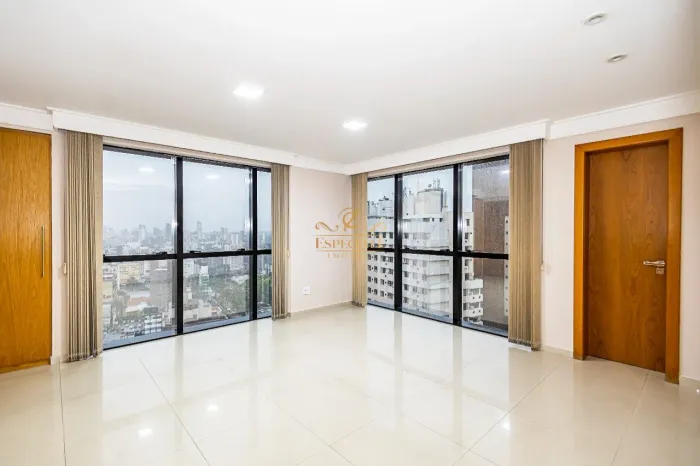 SALA COMERCIAL PARA LOCAÇÃO NO ÁGUA VERDE EM CURITIBA