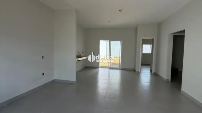 Casa com 2 quartos sendo 1 suíte disponível para venda no bairro Residencial Fruta Do Cond
