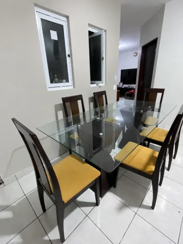 Mesa de jantar 6 cadeiras