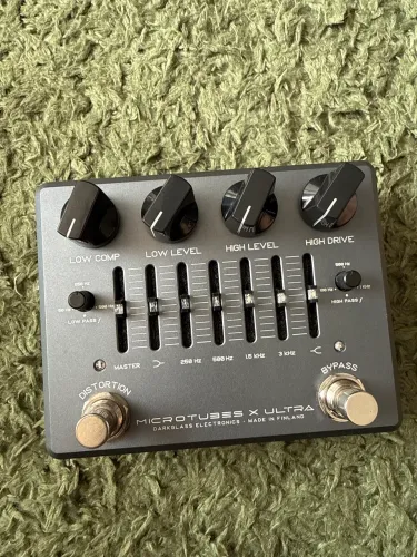 Darkglass Microtubes X Ultra - Baixo - Preamp Distortion Compressor