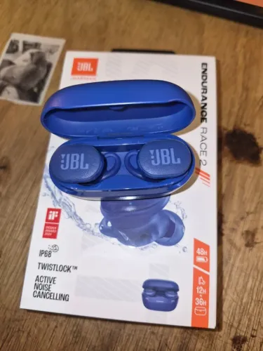 JBL ENDURANCE RACE 2 semi novo