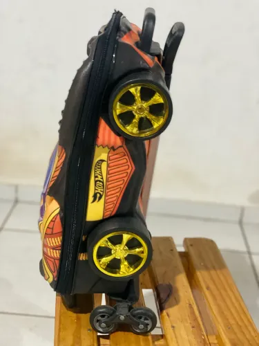 Bolsa escolar hot wheels