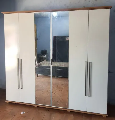 Guarda roupa casal