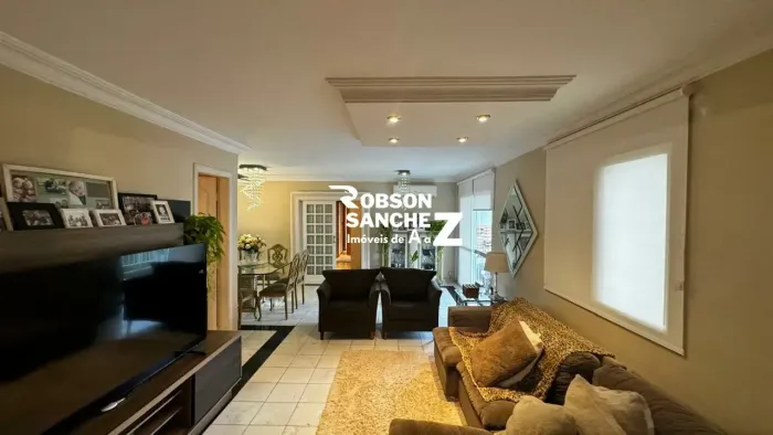 Apartamento a venda no Jardim Marajoara com 4 quartos, 1 suíte, 2 vagas, 164m², armários,