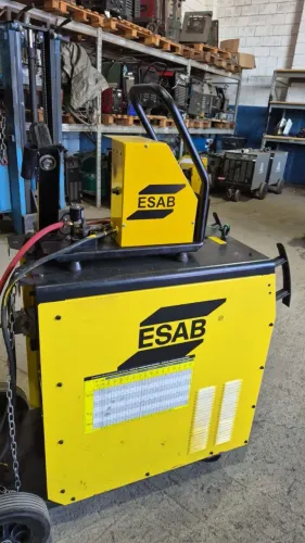 MIG ESAB 400Amperes com CABEÇOTE