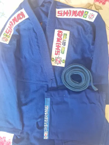 Kimono A4 jiu-jitsu $300
